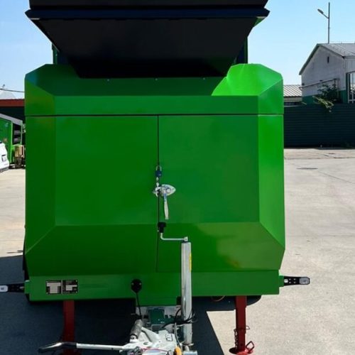 Tromel DB- 70 con remolque